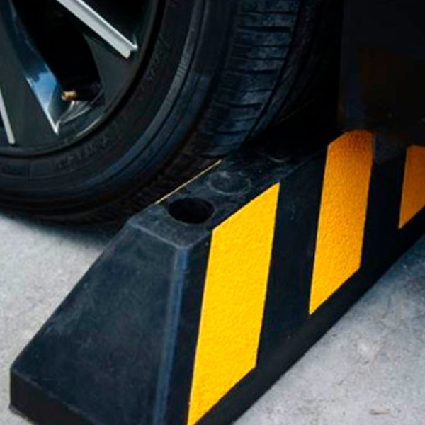 Topes reductores de estacionamiento para autobuses