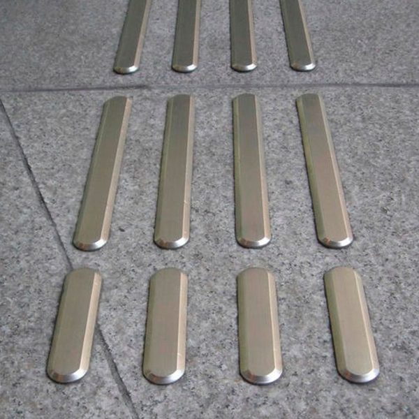 Guias podotactiles de acero para invidentes - Imagen 2