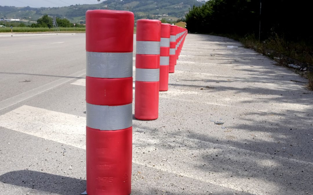 Bolardos para estacionamiento, tráfico y protección de zonas peatonales