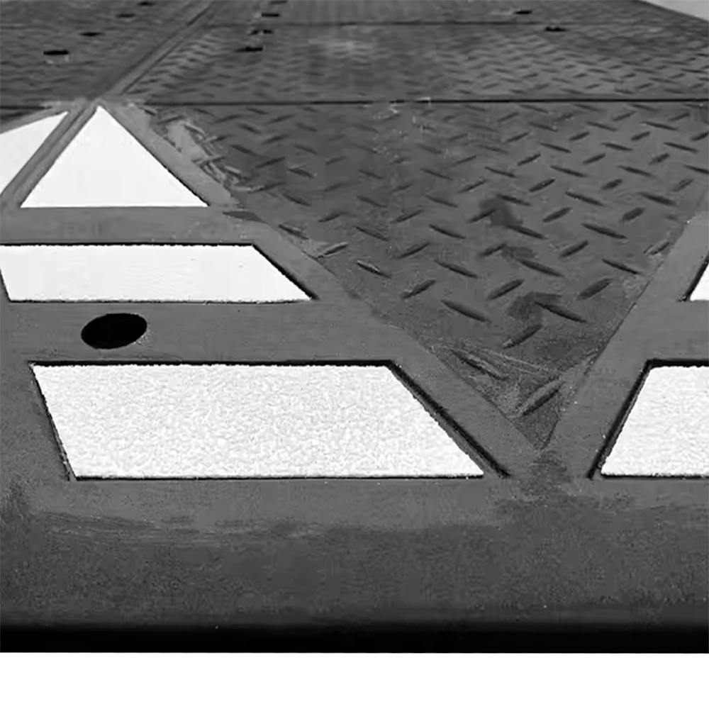 Paso peatonal elevado de hule