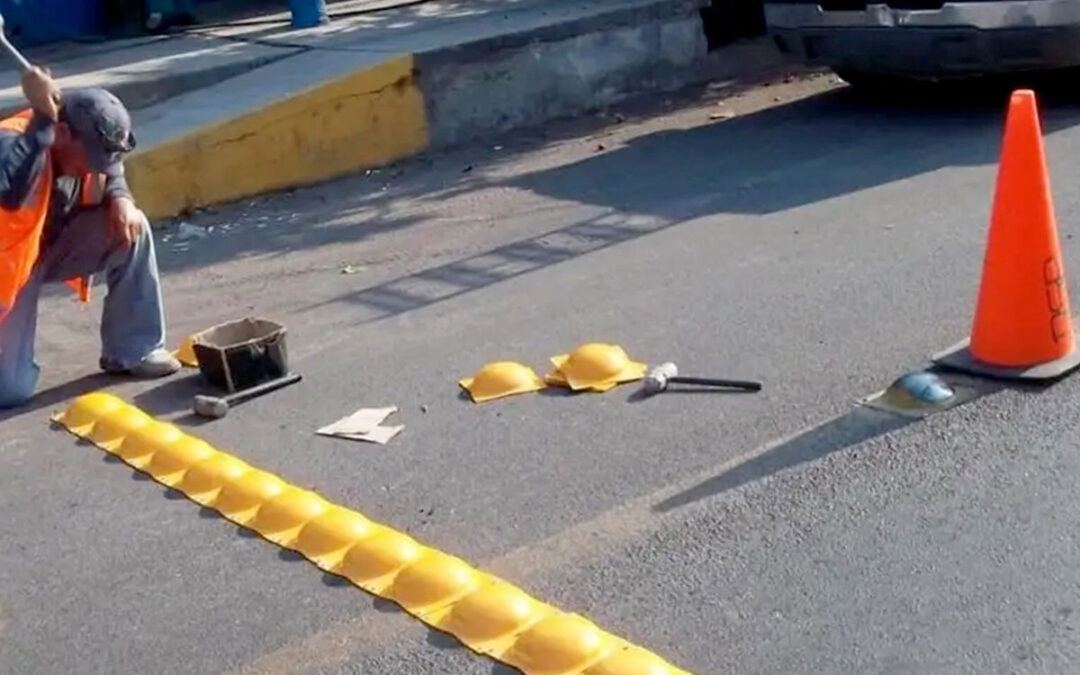 Boyas para estacionamiento que ayudan a organizar y proteger los espacios